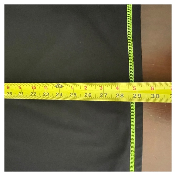 Under Armour Men’s XXL ColdGear ¼ Zip Pullover Black Neon Green Athletic Top EUC - Picture 12 of 14